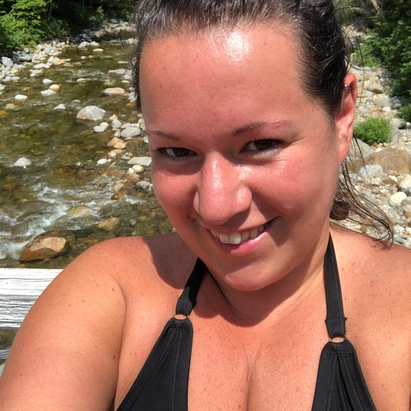 Meet your Posher, Glorya - Picture 4 of 6